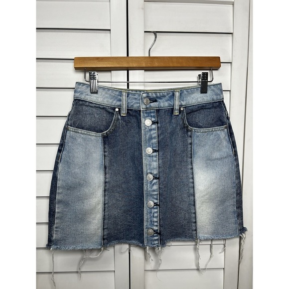 PacSun Two Tone Distressed Raw Hem Button Front Denim Skirt Women's Size 27 Blue - Picture 1 of 7